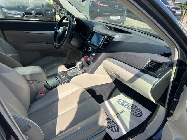 SUBARU Outback 2.0D Limited Classic AWD Lineartronic-image-7