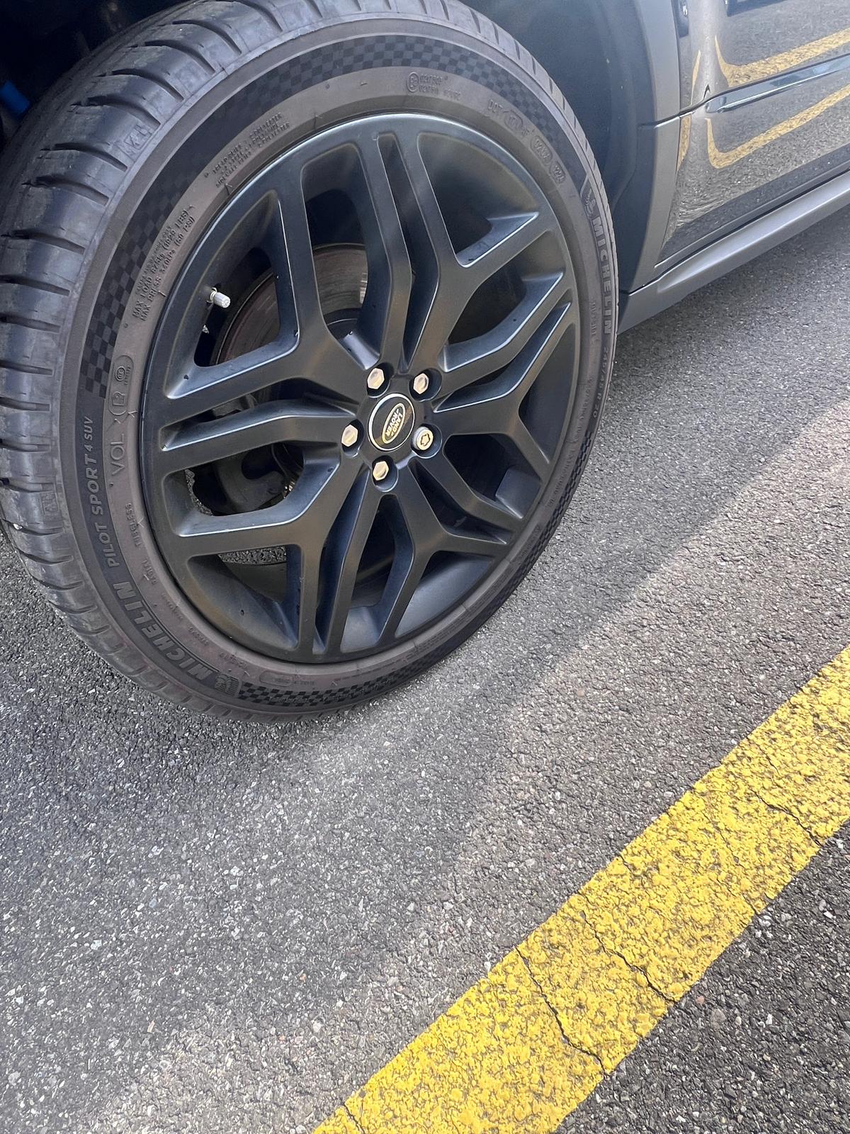 LAND ROVER Range Rover Evoque 2.0 TD4 HSE-image-13