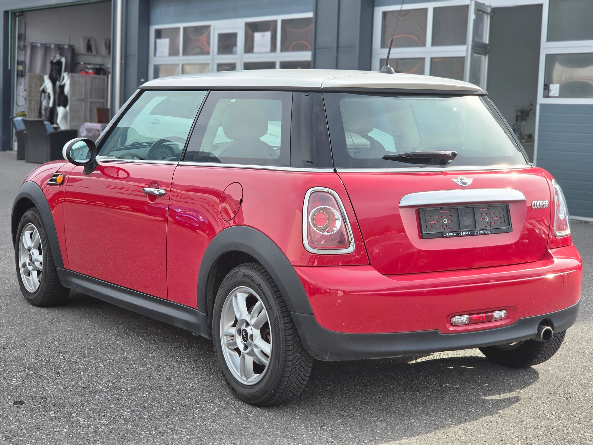 MINI Cooper-image-5