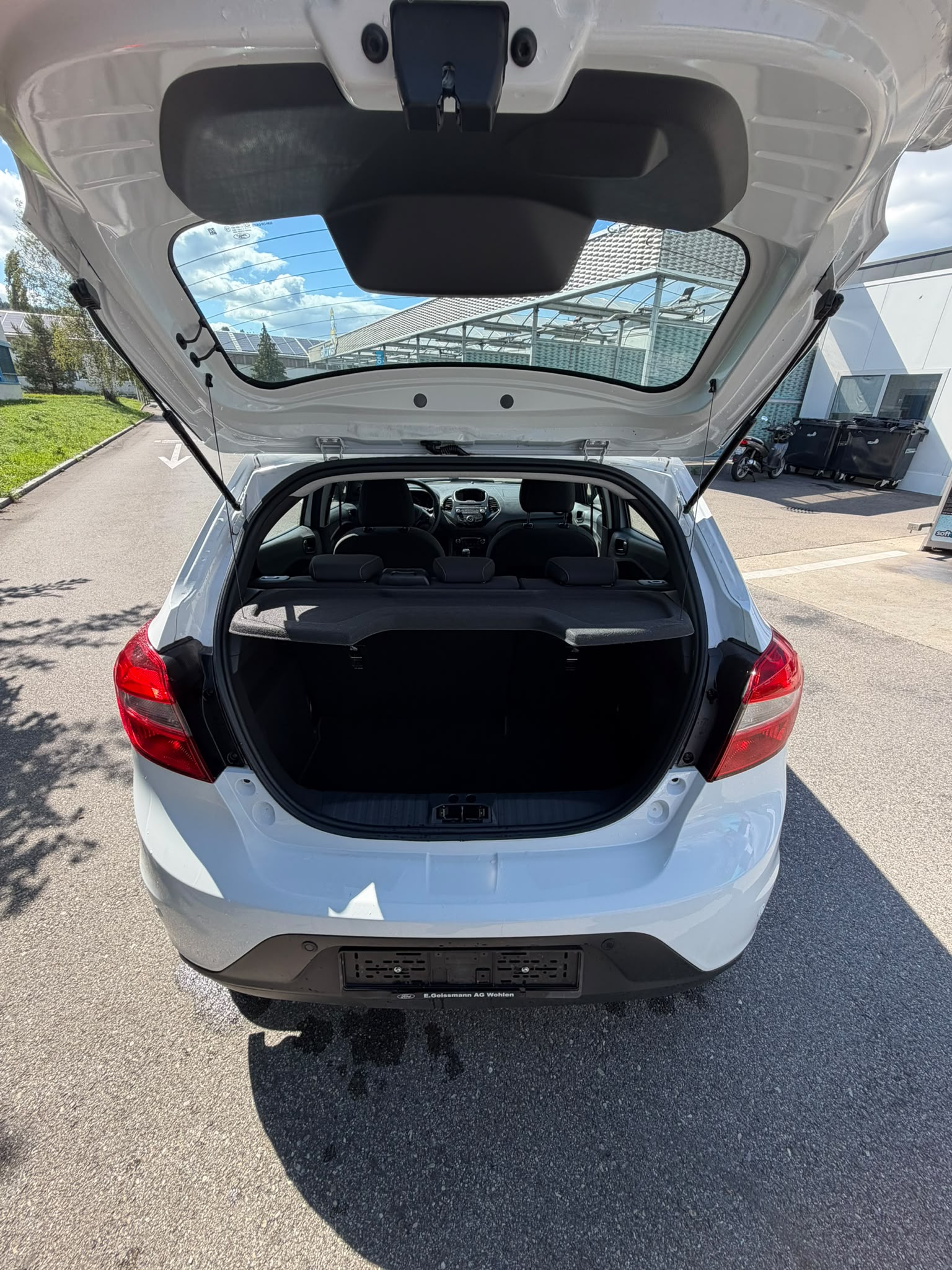 FORD 1.2 Ti-VCT 85 Black Edition-image-3