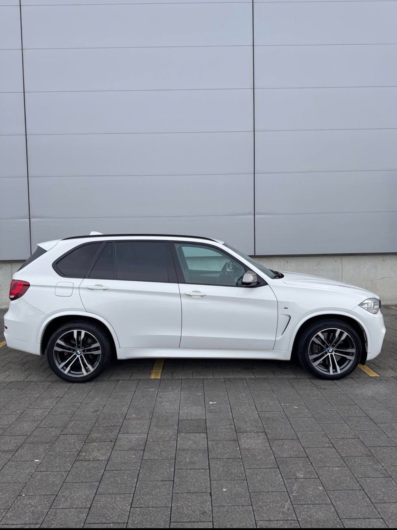 BMW X5 xDrive M50d Steptronic-image-5