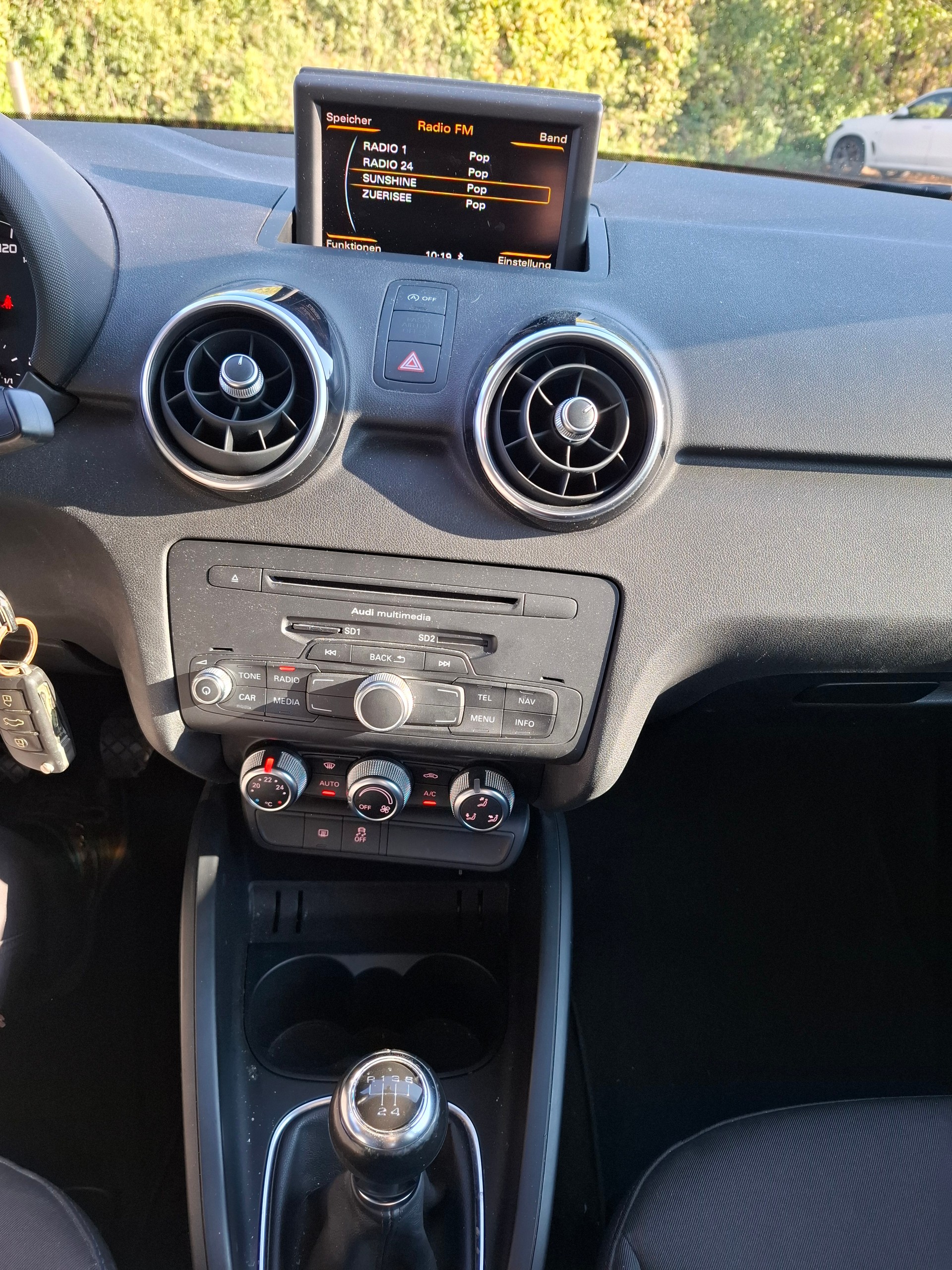 AUDI A1 Sportback 1.2 TFSI Ambition-image-10
