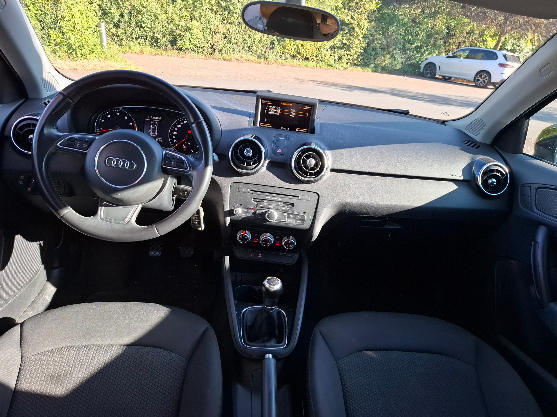 AUDI A1 Sportback 1.2 TFSI Ambition-image-8