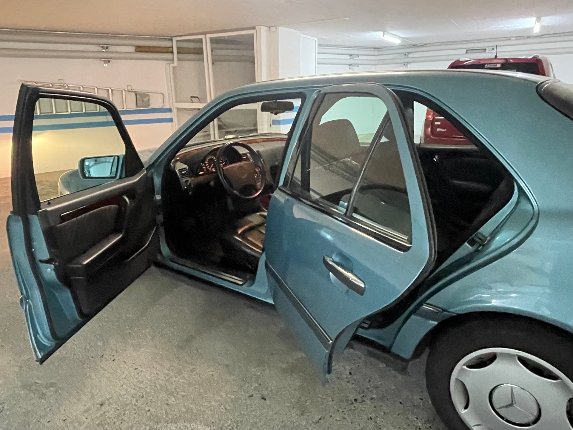 MERCEDES-BENZ W202-image-1