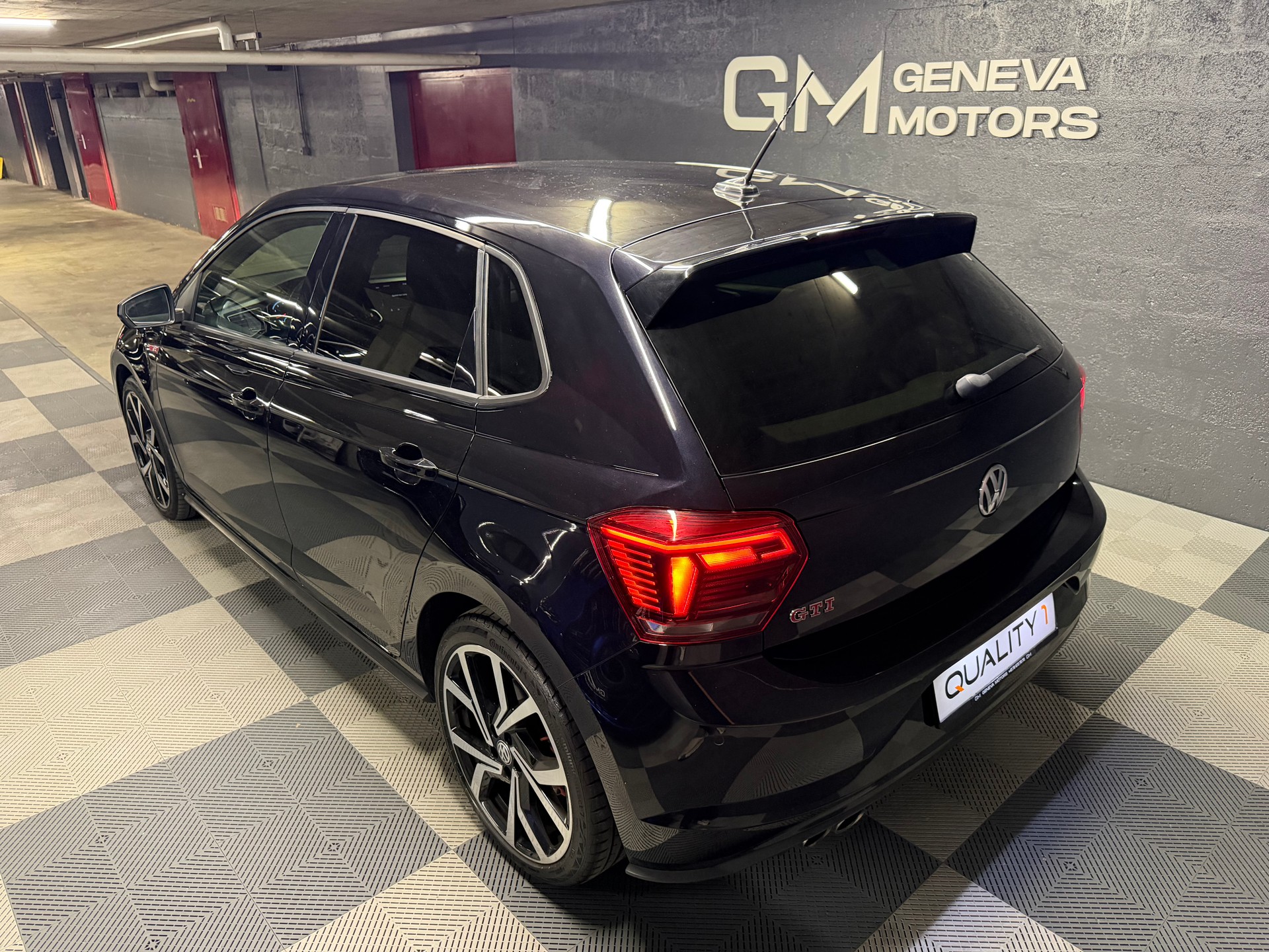 VW Polo 2.0 TSI GTI DSG-image-5