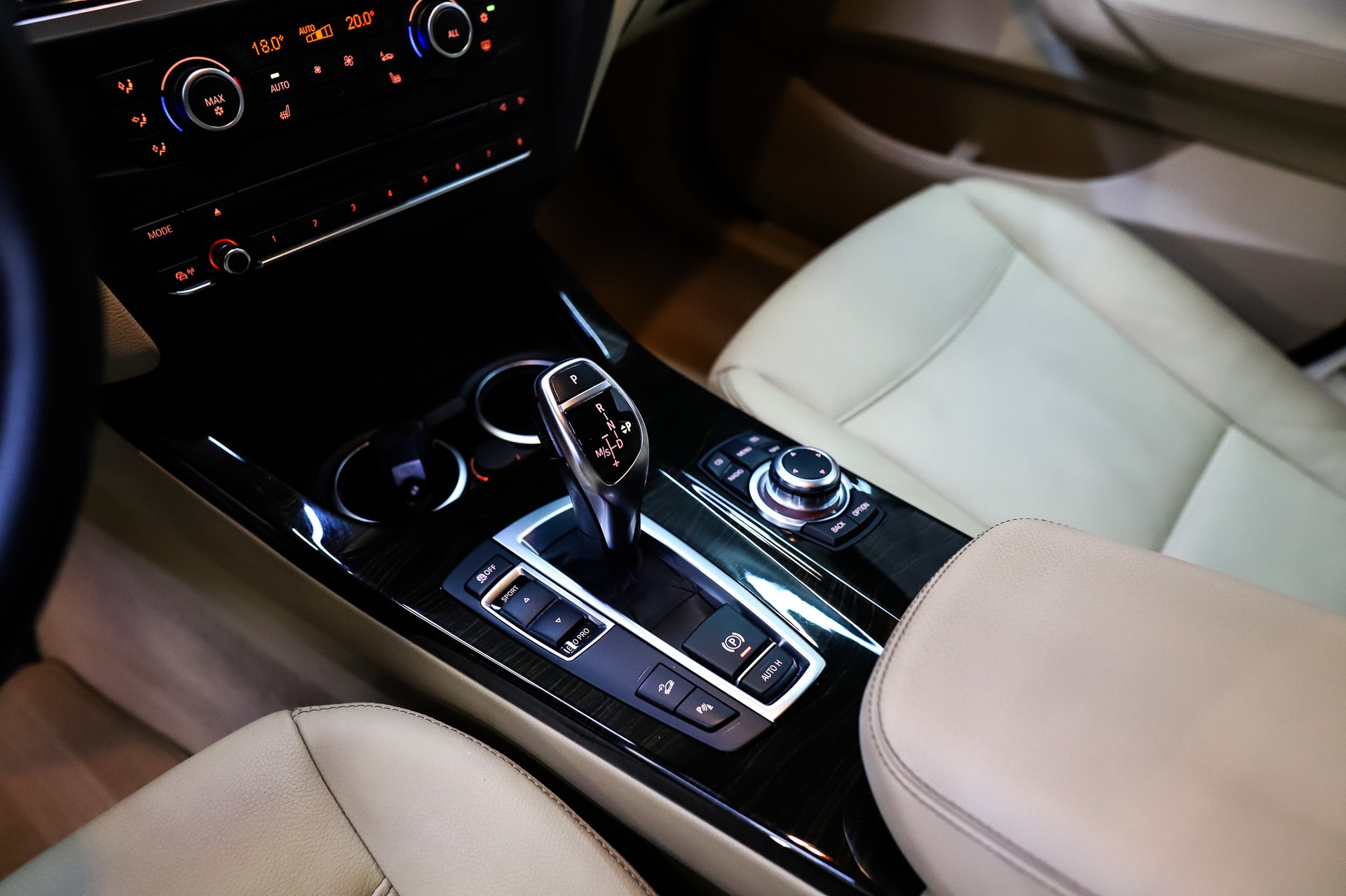 BMW X3 xDrive 35d Steptronic-image-8
