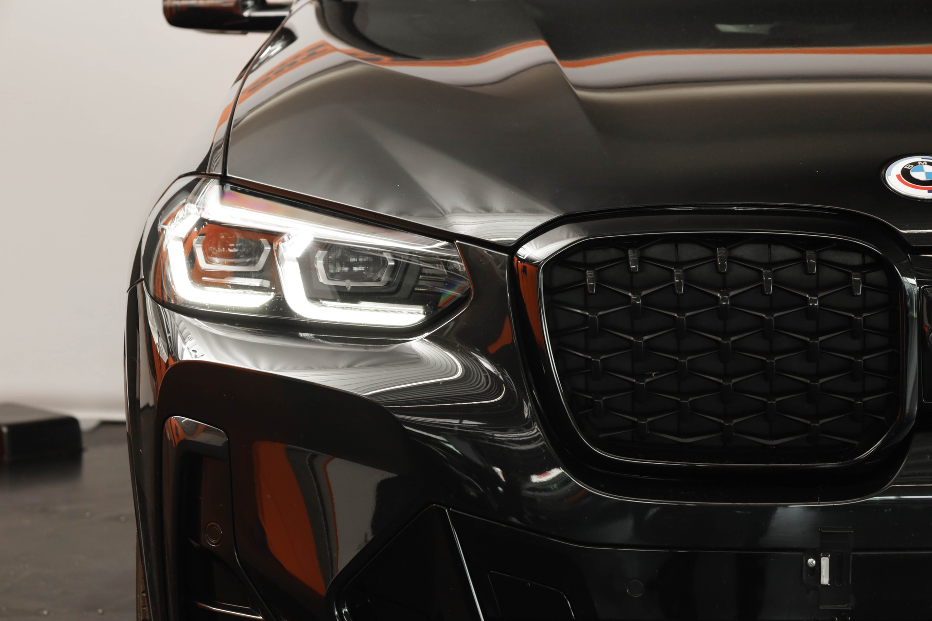 BMW X4 xDrive 48V 20d M Sport Steptronic • Attelage • Régulateur actif • Live Cockpit Professional-image-7