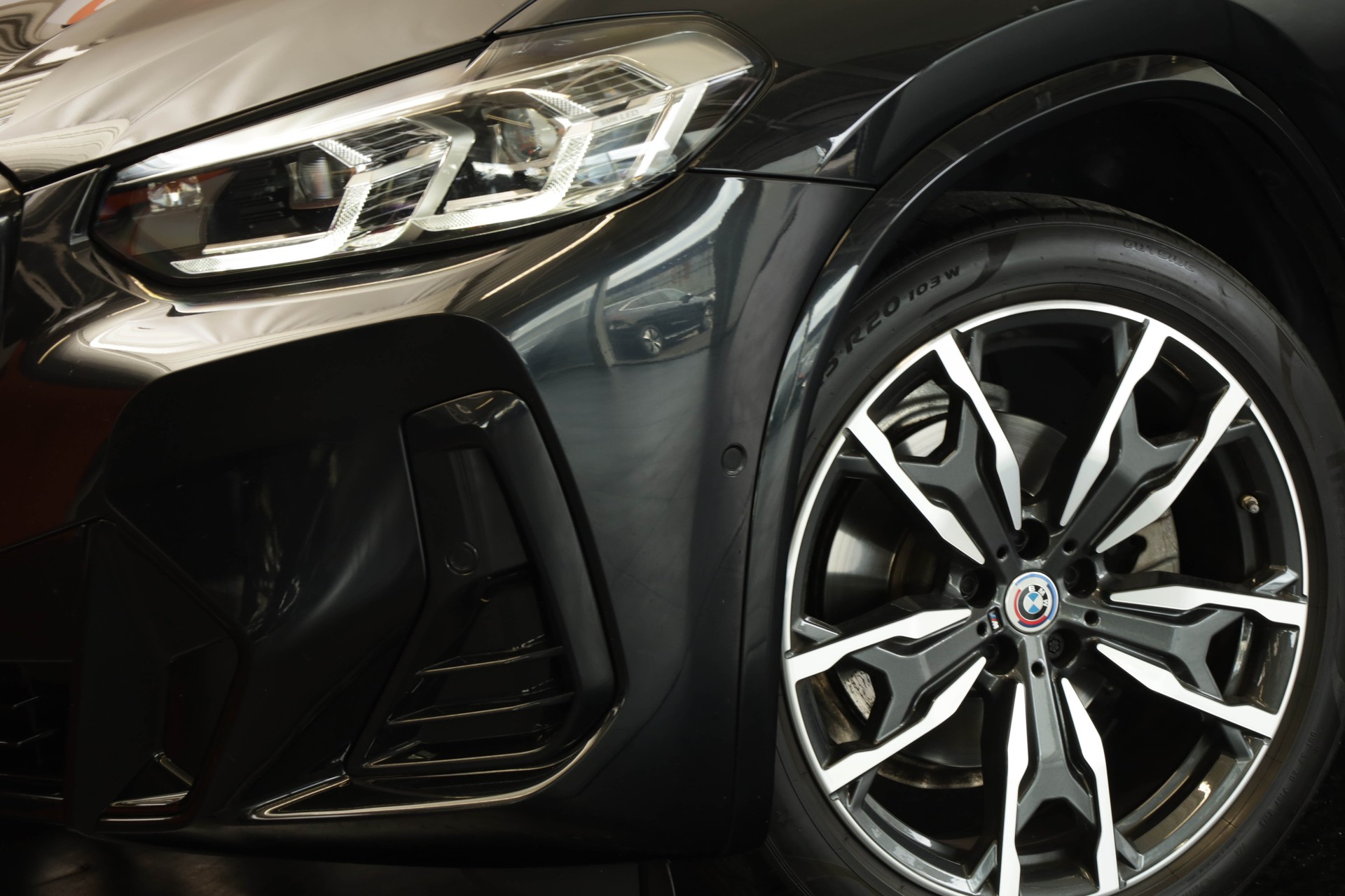 BMW X4 xDrive 48V 20d M Sport Steptronic • Attelage • Régulateur actif • Live Cockpit Professional-image-8