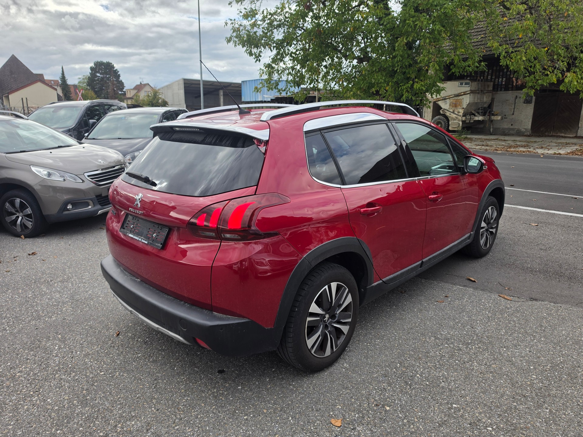 PEUGEOT 2008 1.2 PureTech GT Line EAT6-image-4