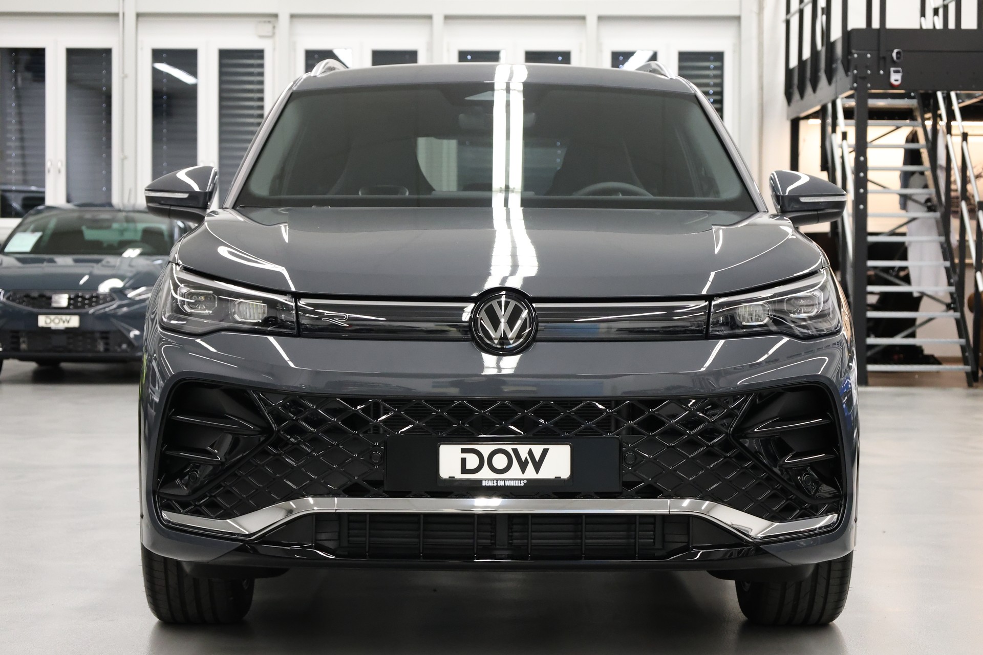 VW Tiguan 1.5 TSI R-Line DSG-image-4