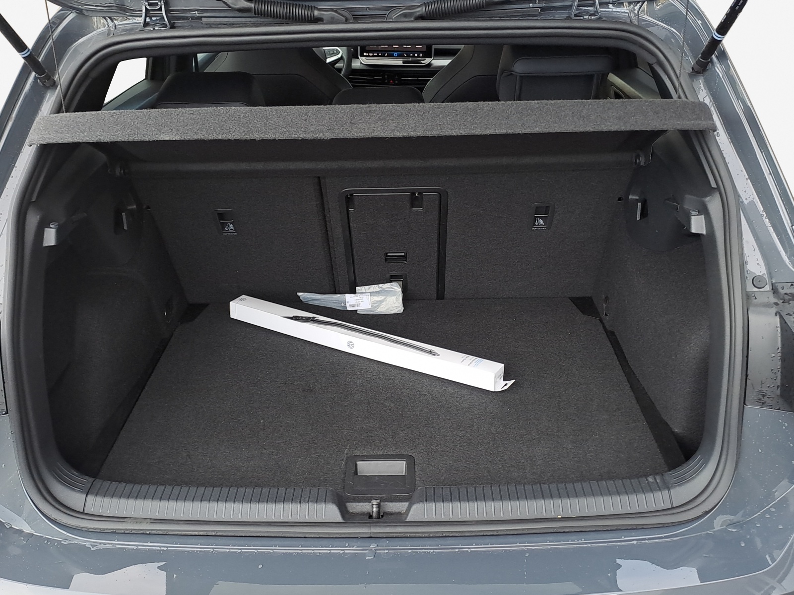 VW Golf 2.0 TSI R-Line DSG 4 Motion-image-12