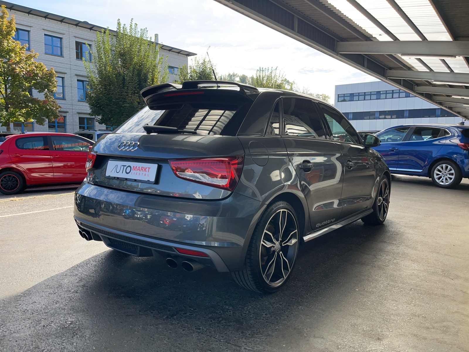 AUDI S1 Sportback 2.0 TFSI Sport quattro-image-4