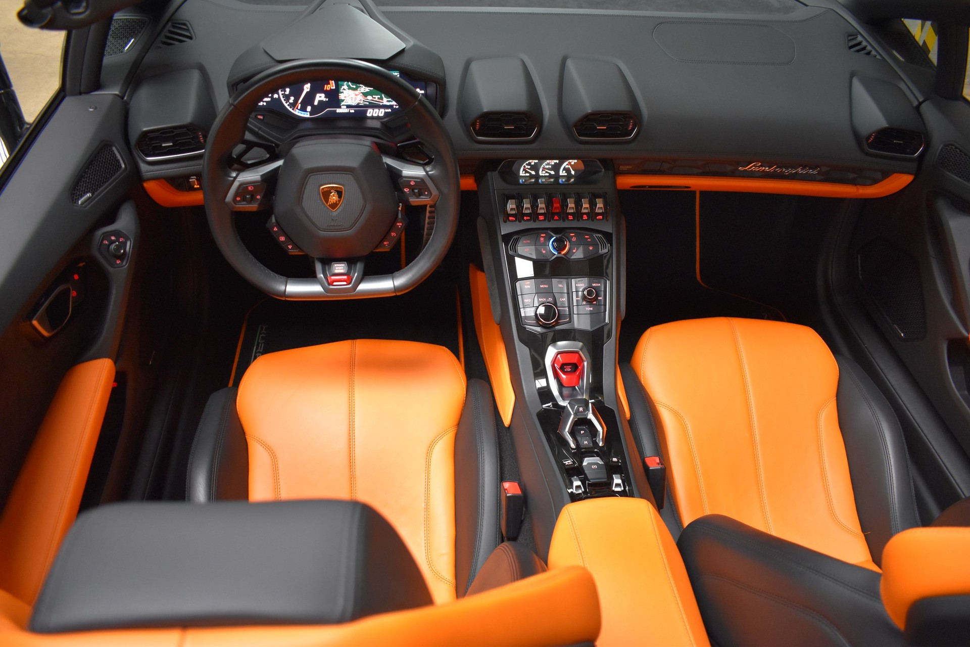 LAMBORGHINI Huracan LP610-4 Spyder DCT-image-18