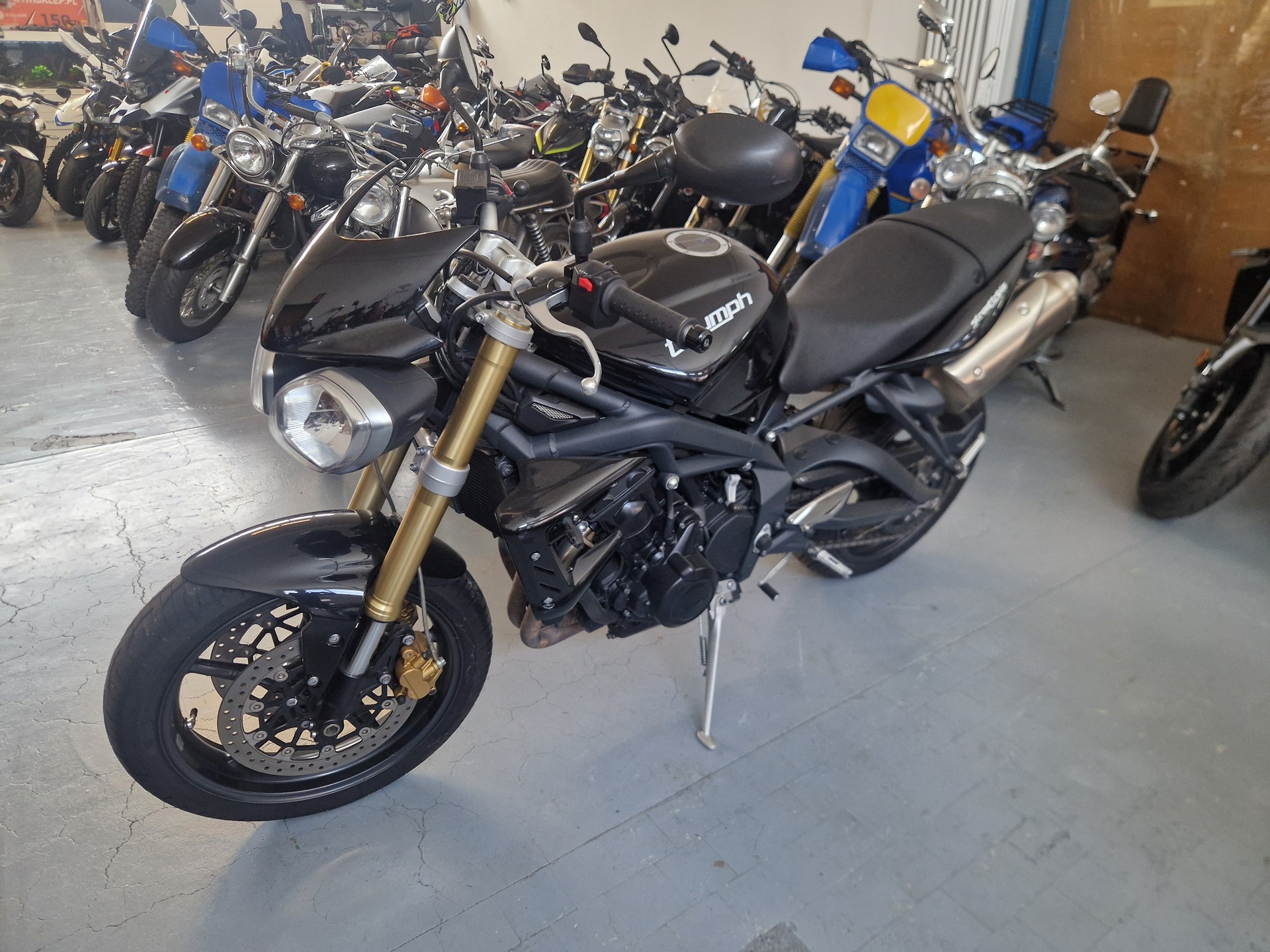 TRIUMPH Street Triple 675-image-4