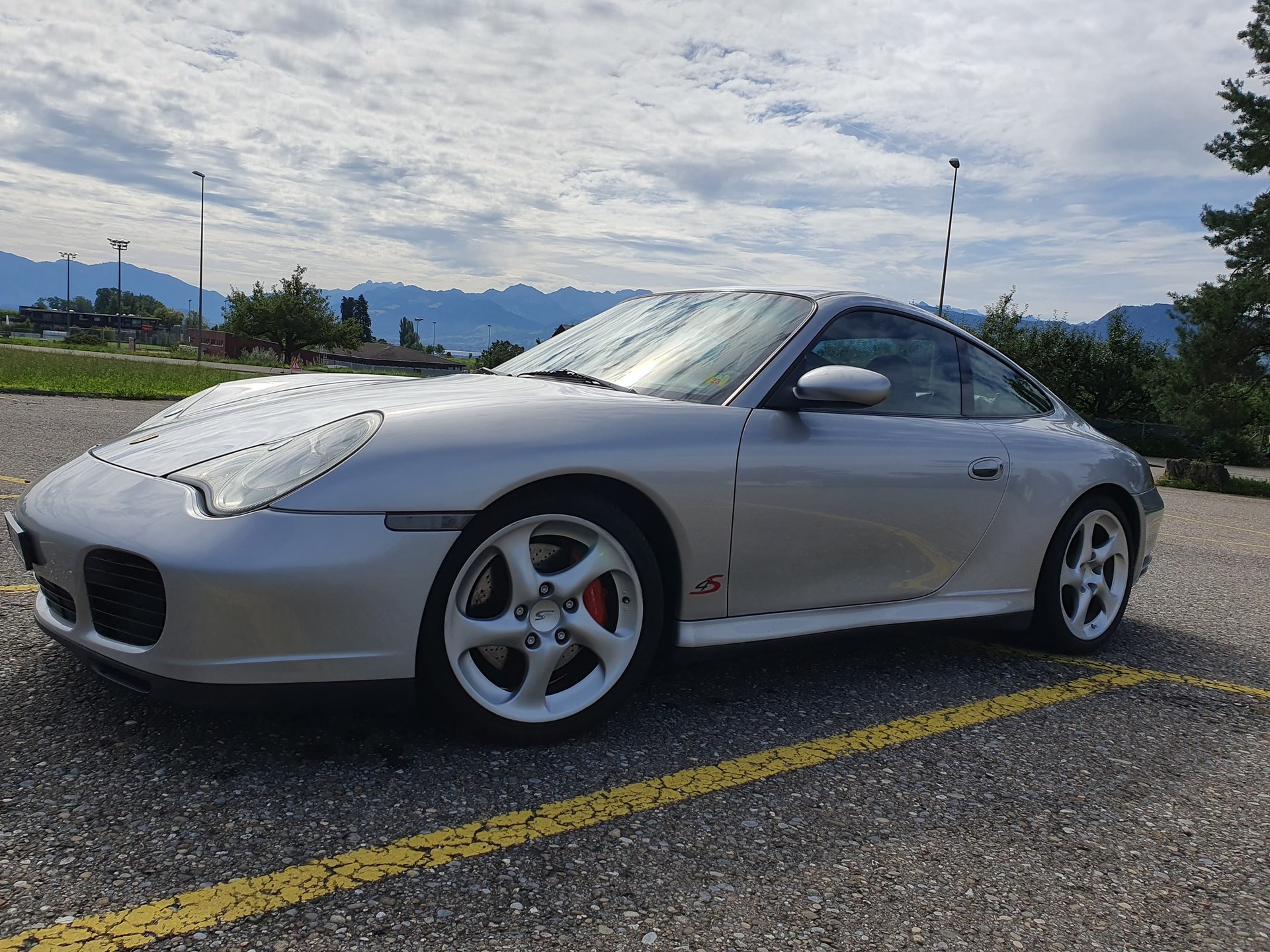 PORSCHE 911 Carrera 4 S-image-0