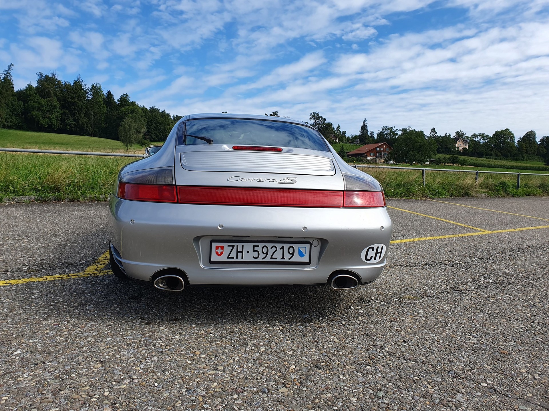 PORSCHE 911 Carrera 4 S-image-3