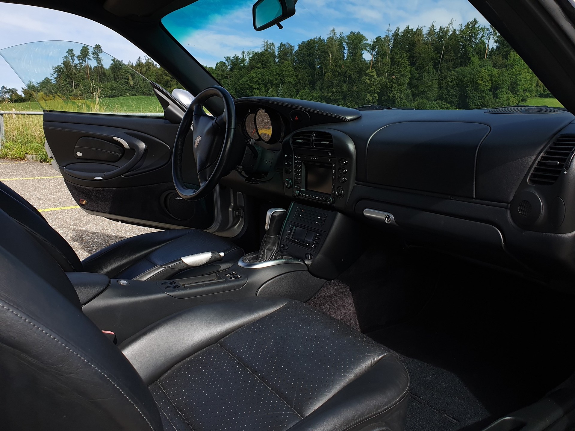 PORSCHE 911 Carrera 4 S-image-5