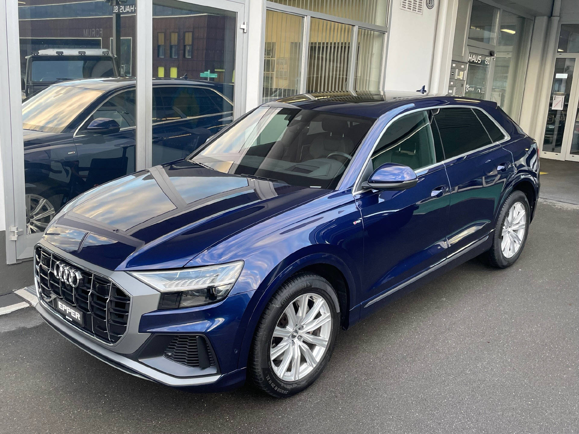 AUDI Q8 3.0 55 TFSI quattro T-Tronic-image-26