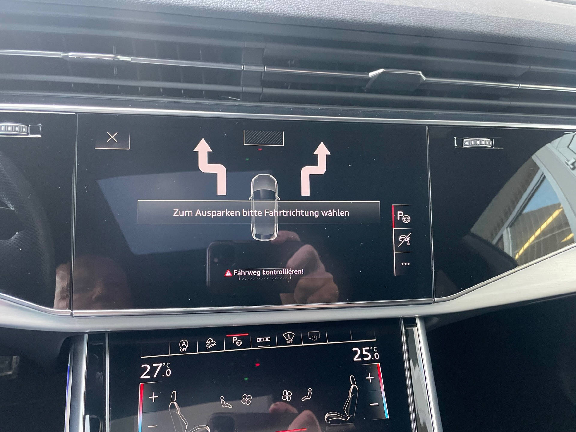 AUDI Q8 3.0 55 TFSI quattro T-Tronic-image-20