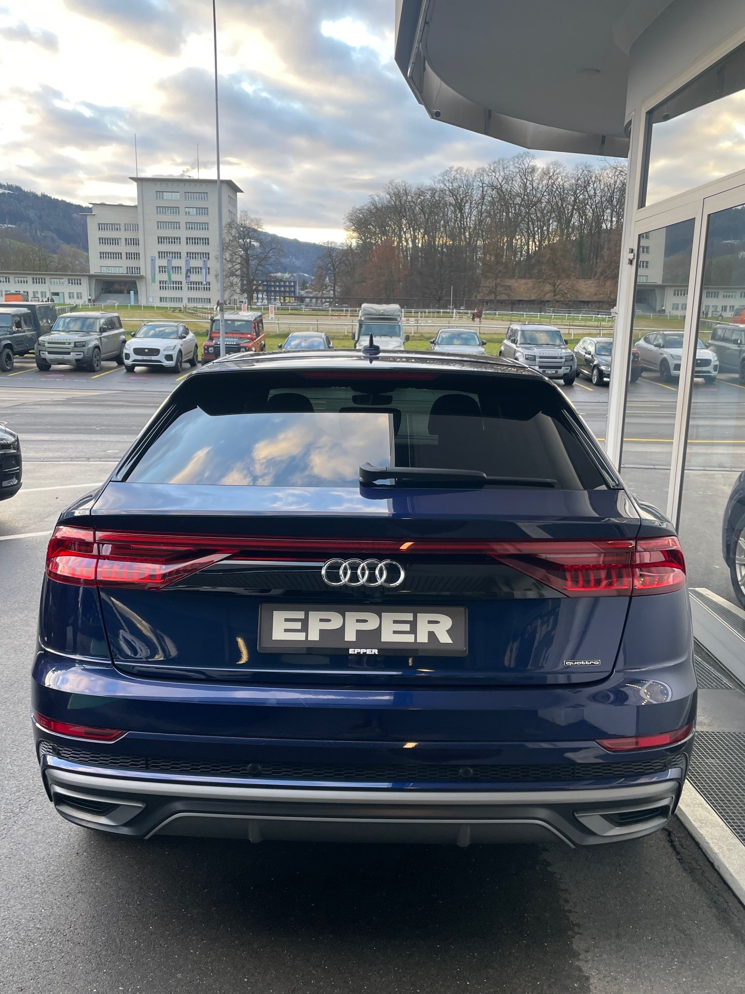 AUDI Q8 3.0 55 TFSI quattro T-Tronic-image-29