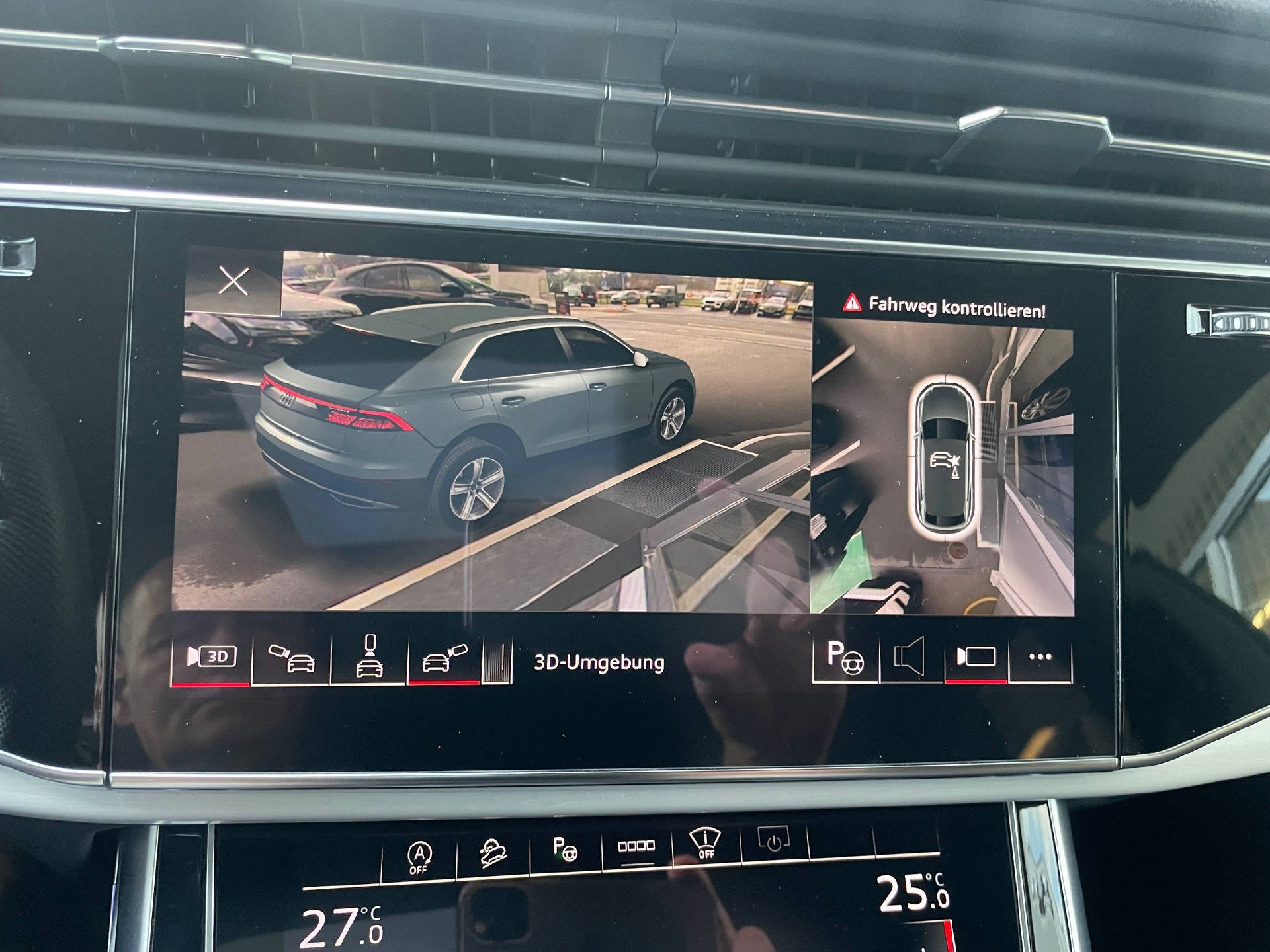 AUDI Q8 3.0 55 TFSI quattro T-Tronic-image-18