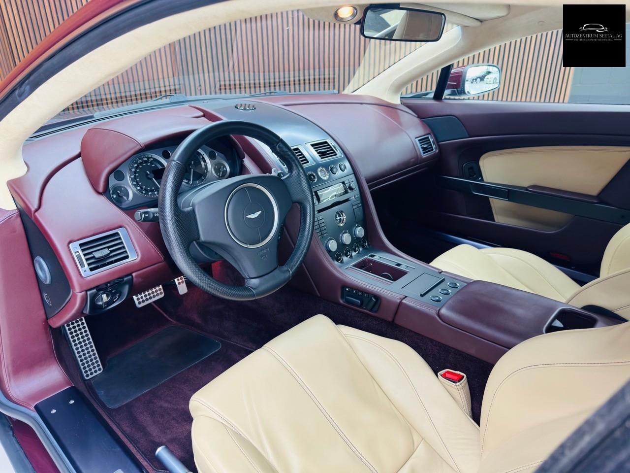 ASTON MARTIN V8 Vantage 4.3 Sportshift-image-6