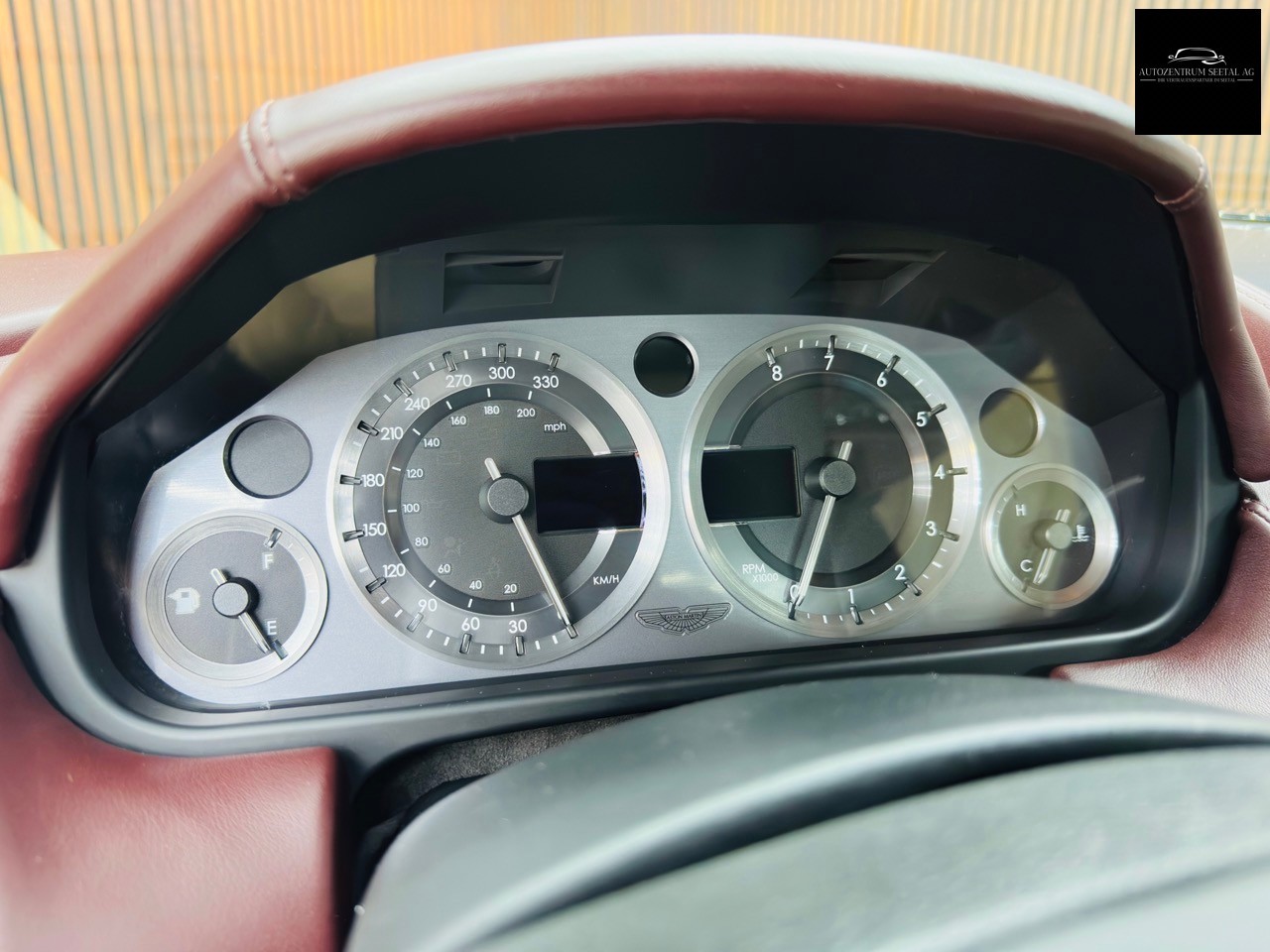 ASTON MARTIN V8 Vantage 4.3 Sportshift-image-7