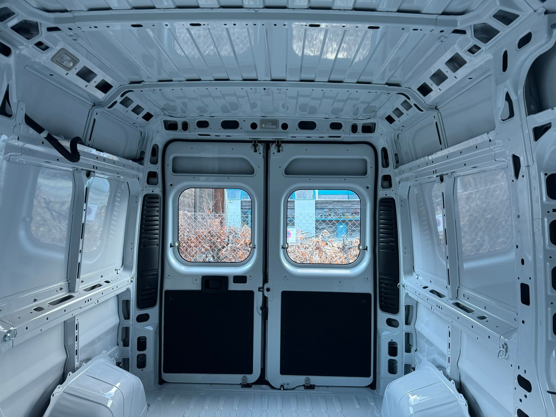 PEUGEOT Boxer 2.2 HDI 335 L2H2-image-7