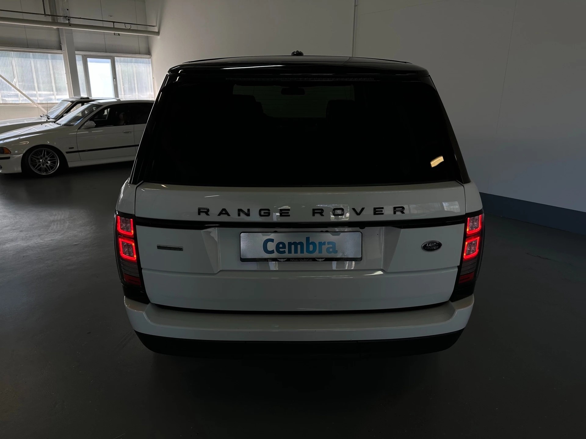 LAND ROVER Range Rover LWB 5.0 V8 SC Vogue Automatic-image-17