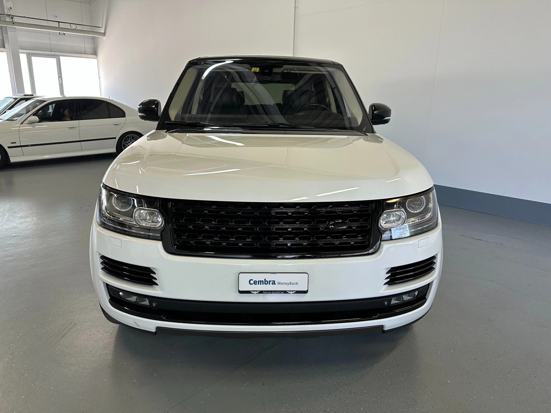 LAND ROVER Range Rover LWB 5.0 V8 SC Vogue Automatic-image-4