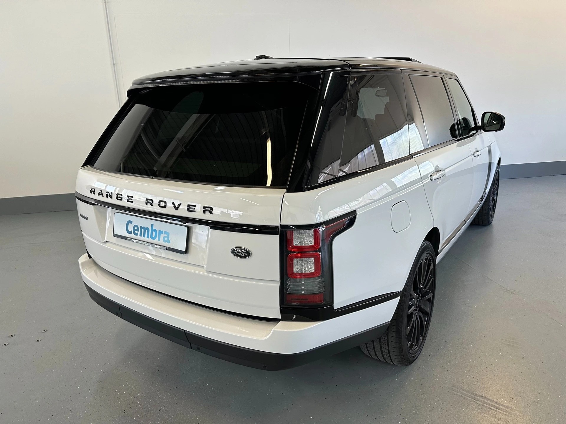 LAND ROVER Range Rover LWB 5.0 V8 SC Vogue Automatic-image-9