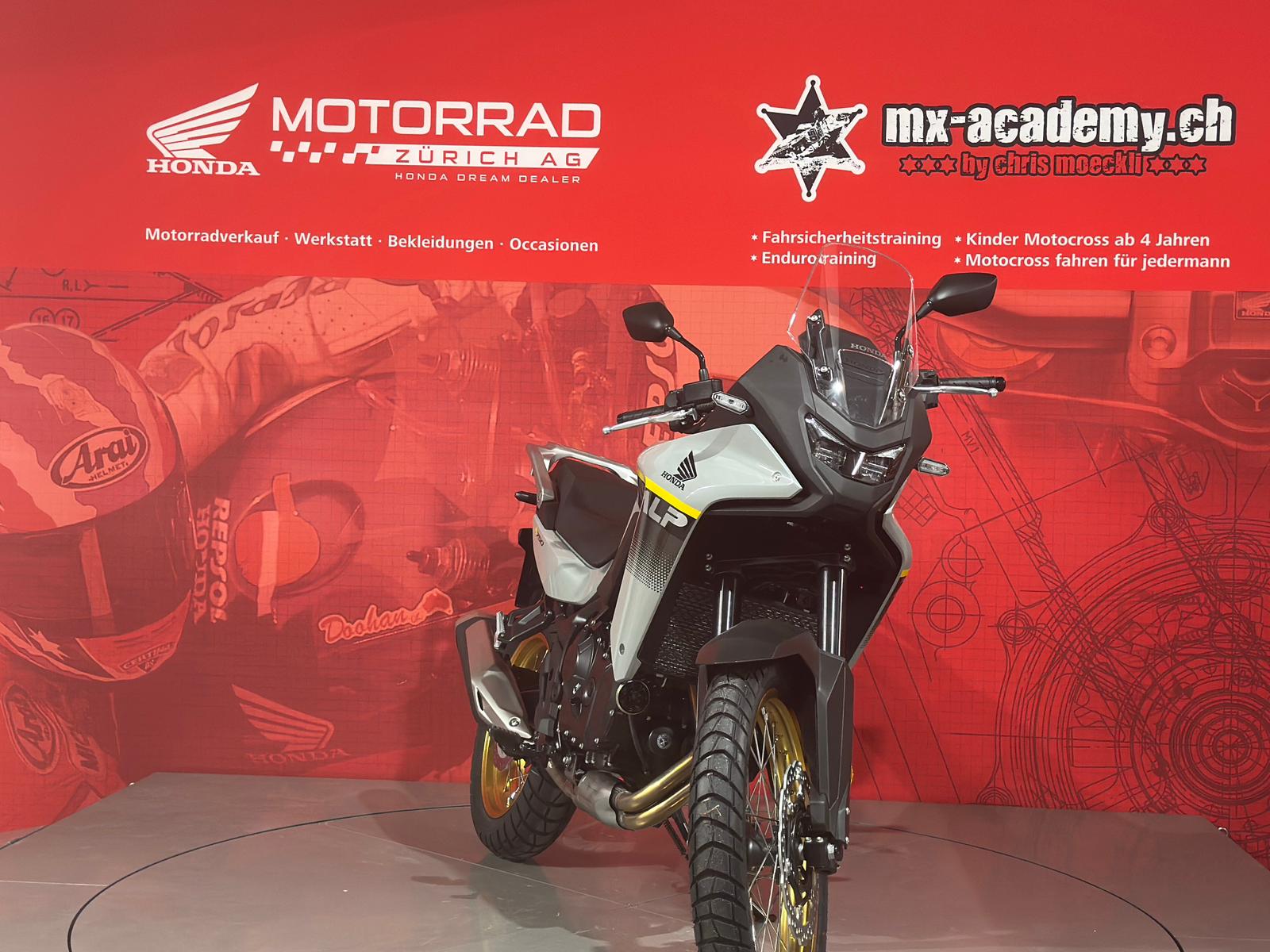HONDA XL 750 Transalp *35KW* *Neufahrzeug*-showroom-element-2