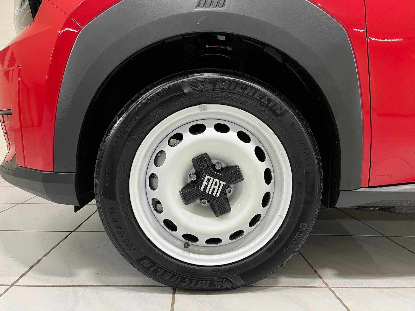 FIAT Grande Panda Red-image-5