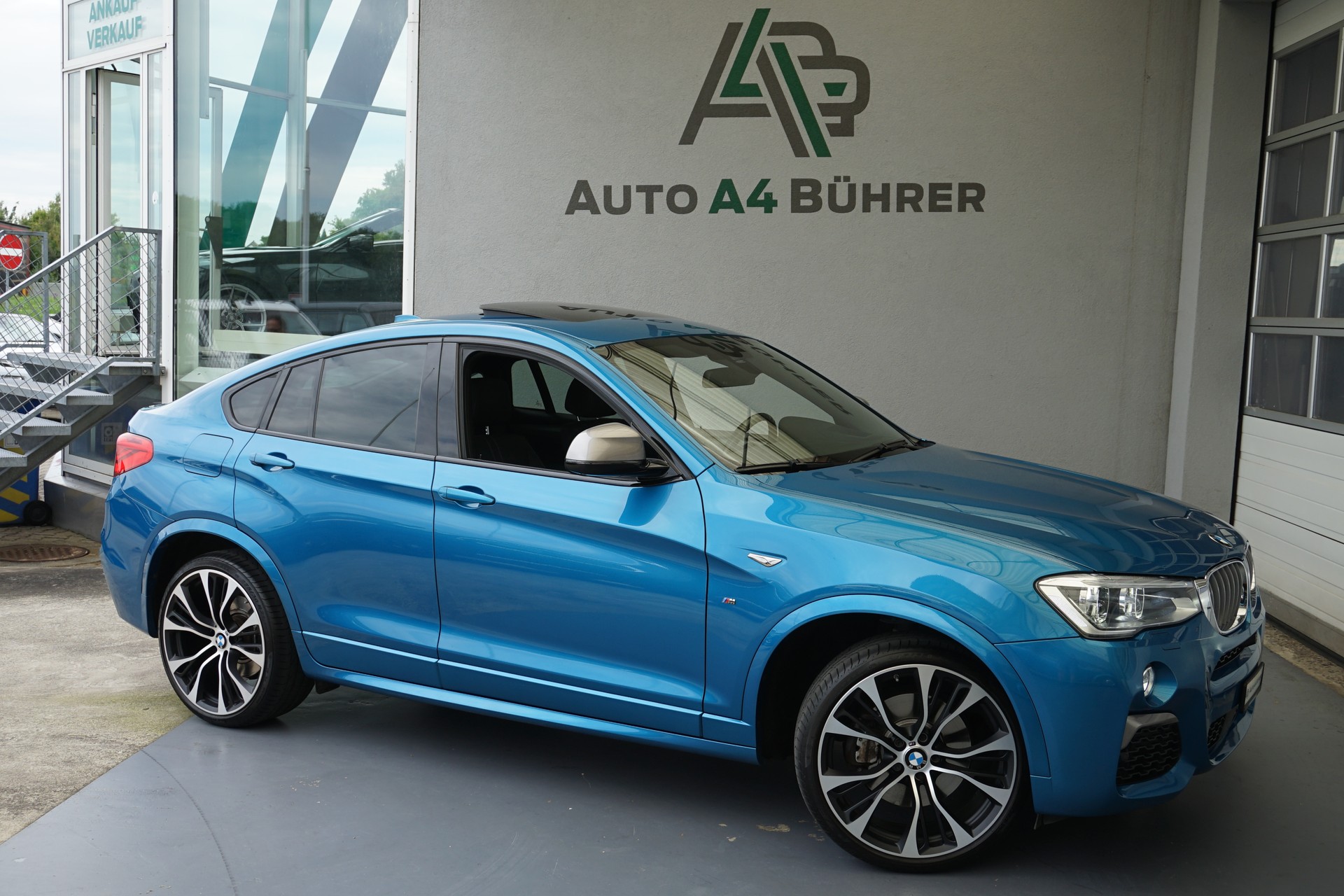 BMW X4 M 40i 360 PS xDrive 100% BENZINER !!-image-1