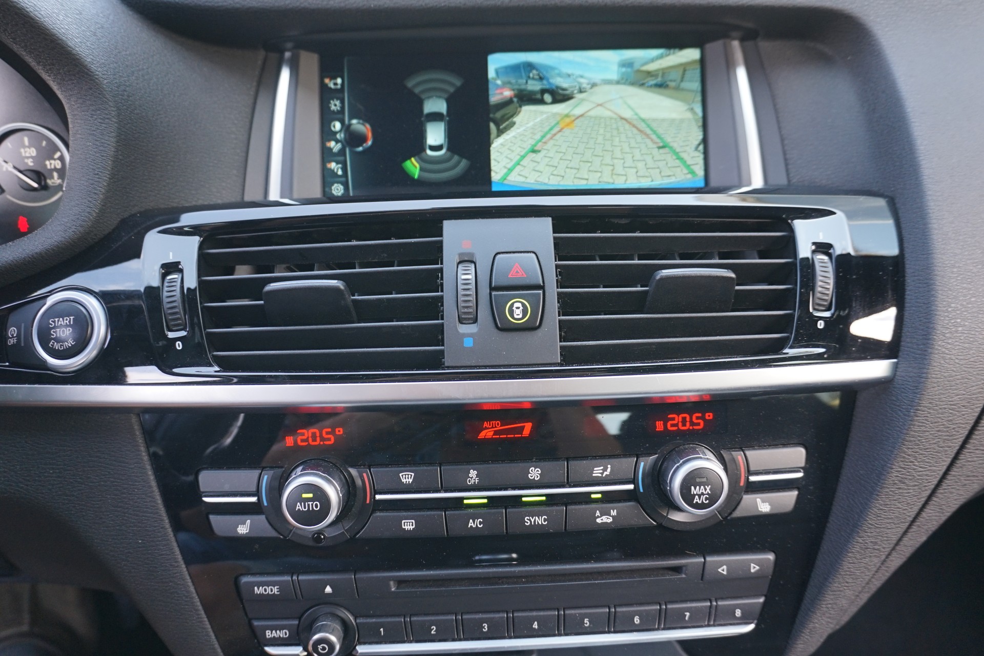 BMW X4 M 40i 360 PS xDrive 100% BENZINER !!-image-21