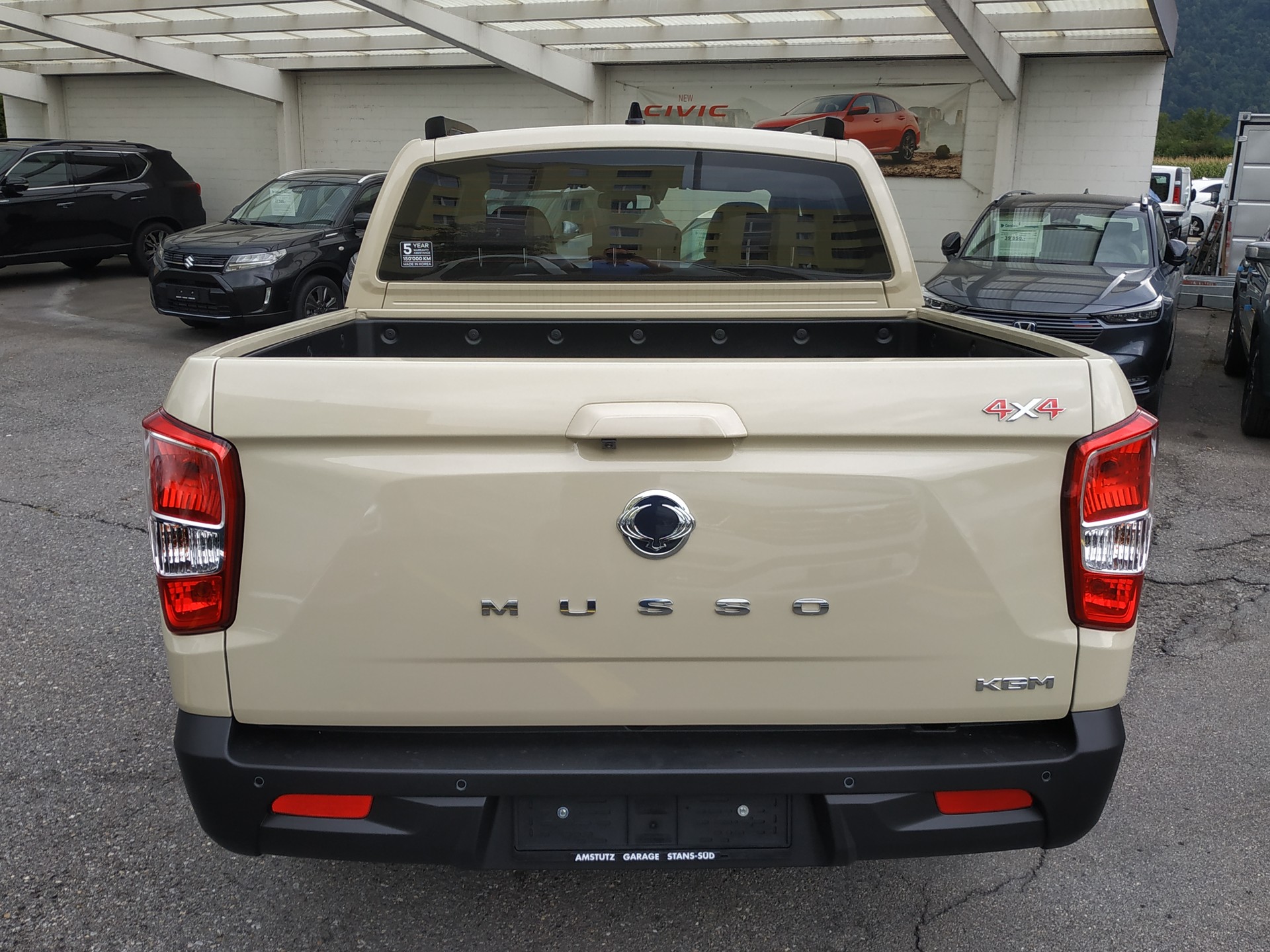 KGM-SsangYong Musso 2.2 Blackline 4WD Automat-image-7