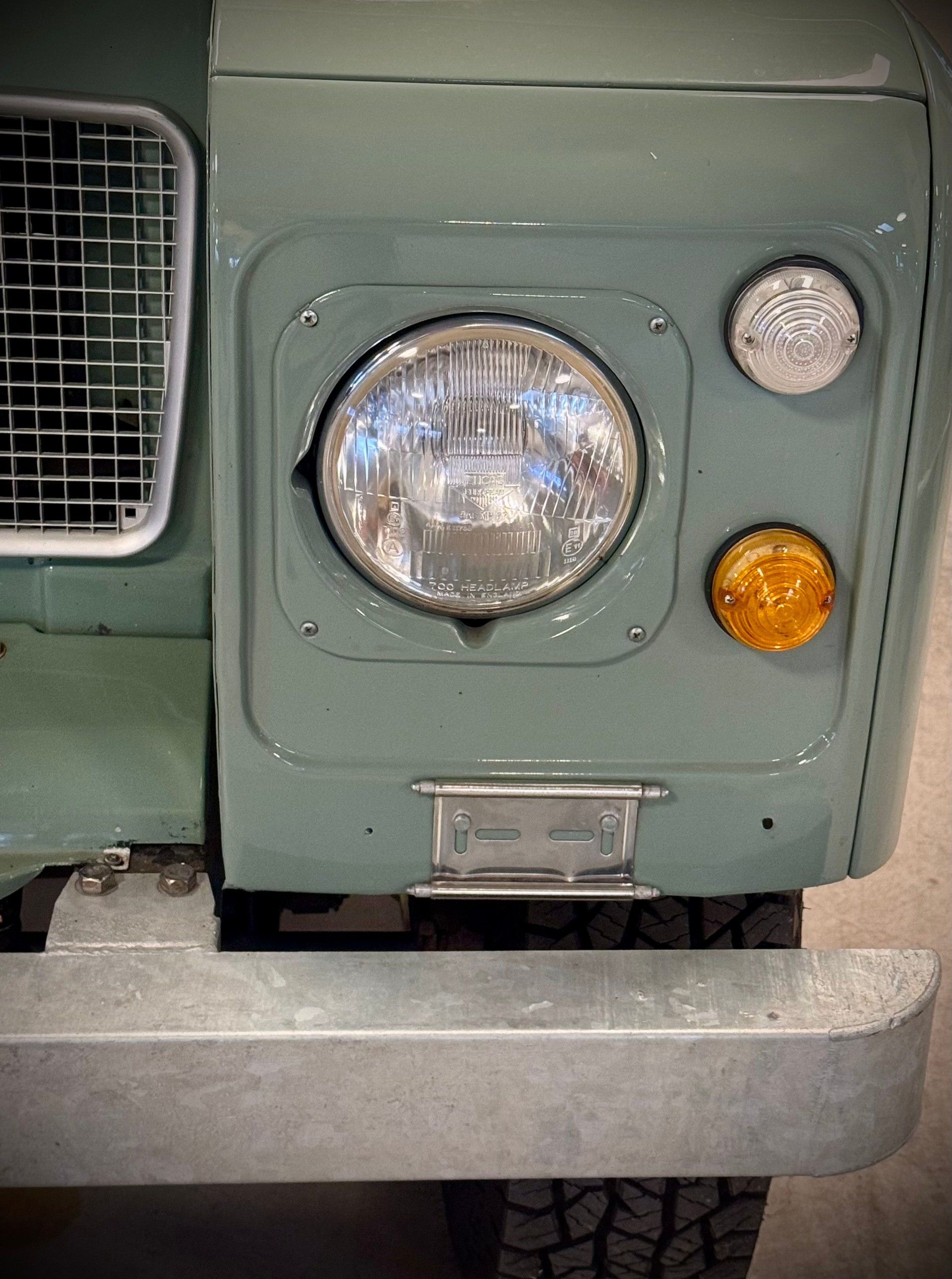 LAND ROVER 88 mit Tropendach-image-5