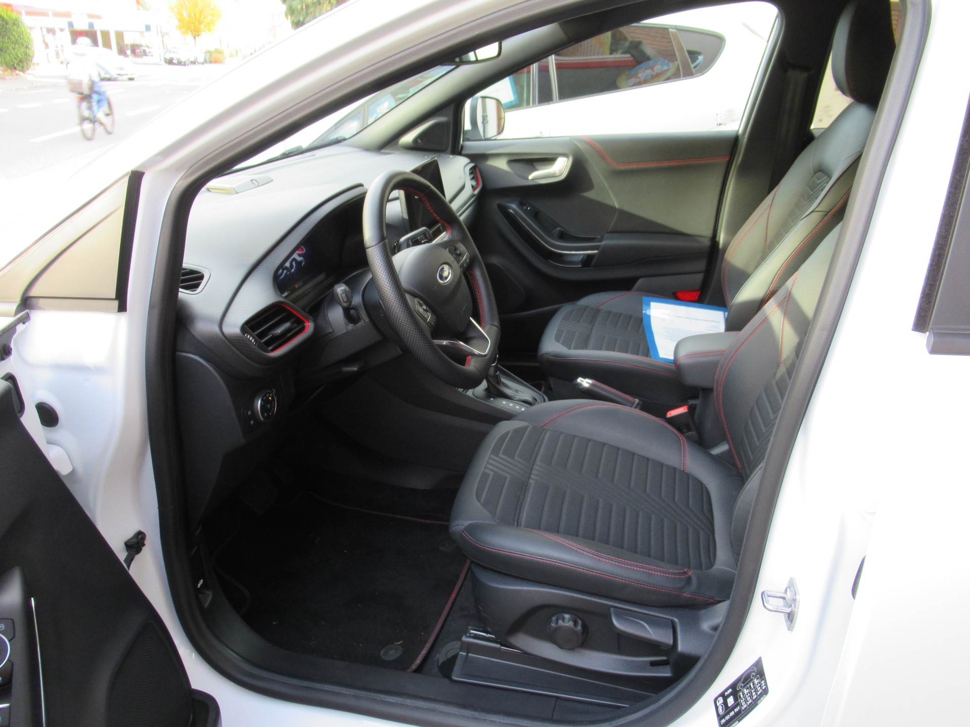 FORD Puma 1.0 MHEV ST-Line X Automat-image-3
