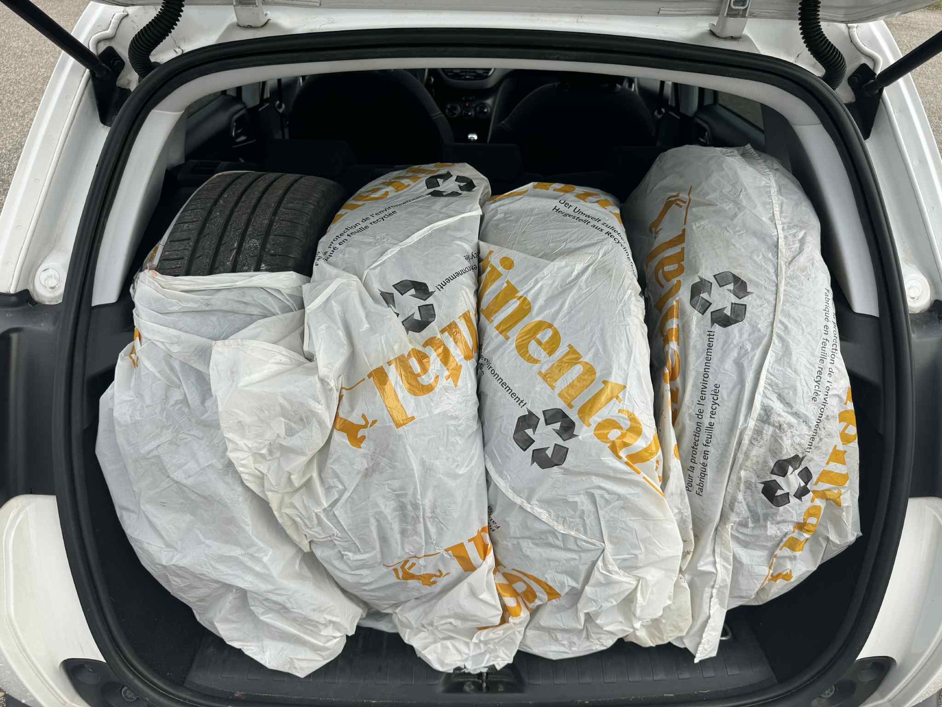 PEUGEOT 2008 1.2 VTI Active ETG5-image-14