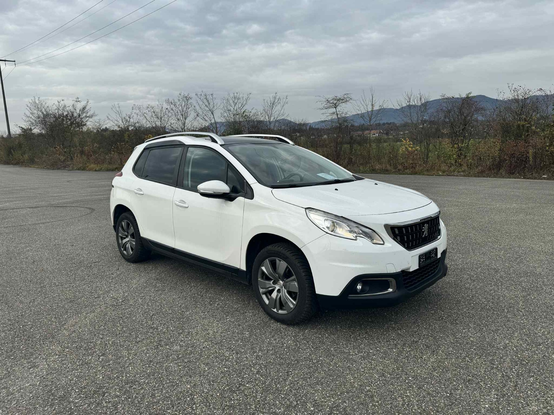 PEUGEOT 2008 1.2 VTI Active ETG5-image-0