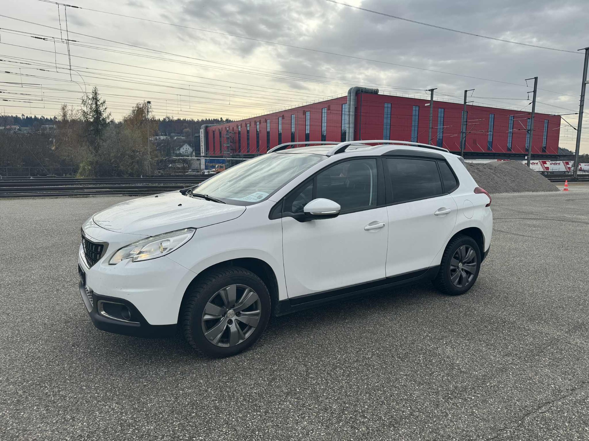 PEUGEOT 2008 1.2 VTI Active ETG5-image-15