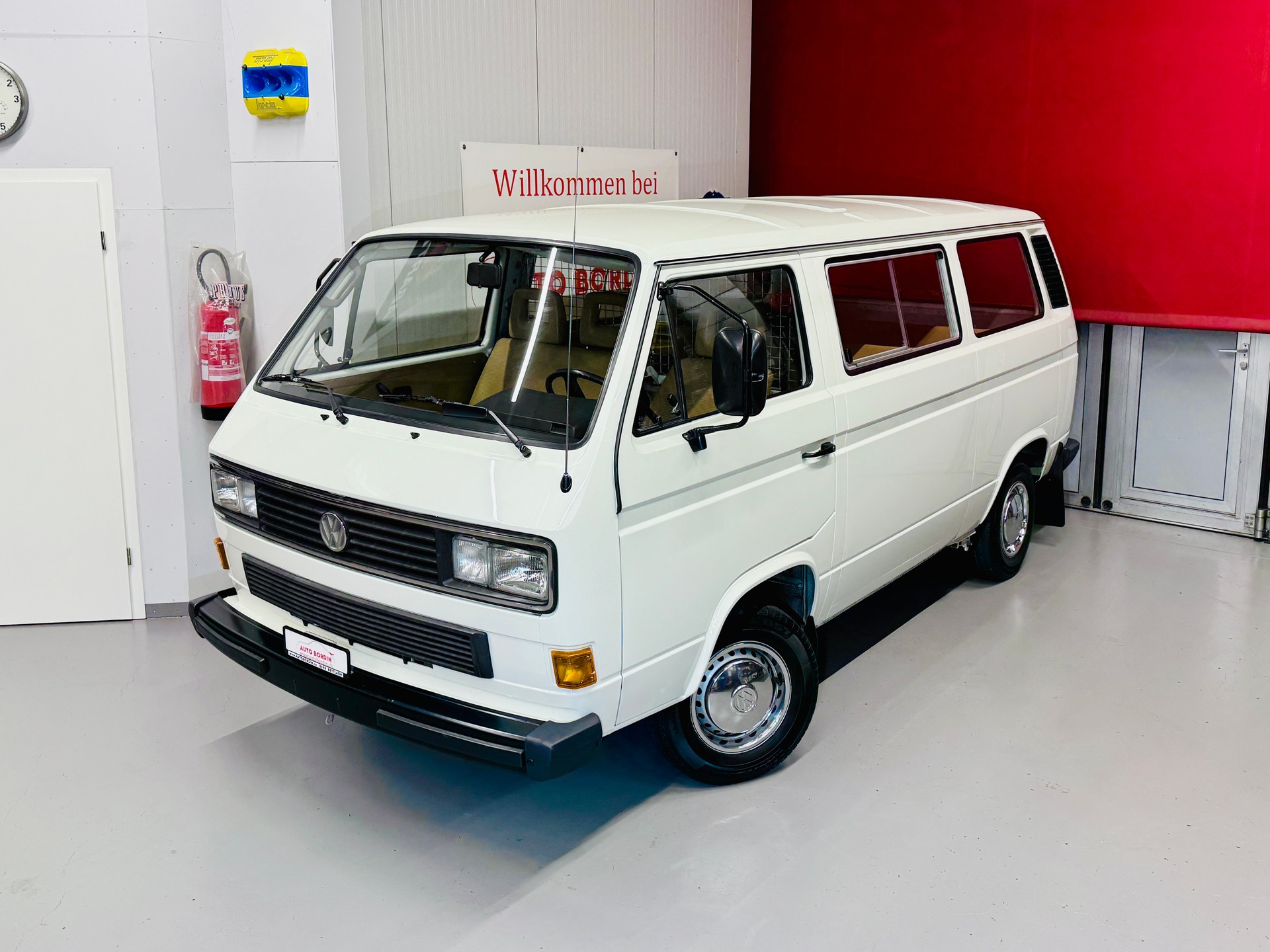 VW T3 Typ 2 Caravelle C VETERAN „Pastellweiss“ ex. PTT Swisscom-image-0