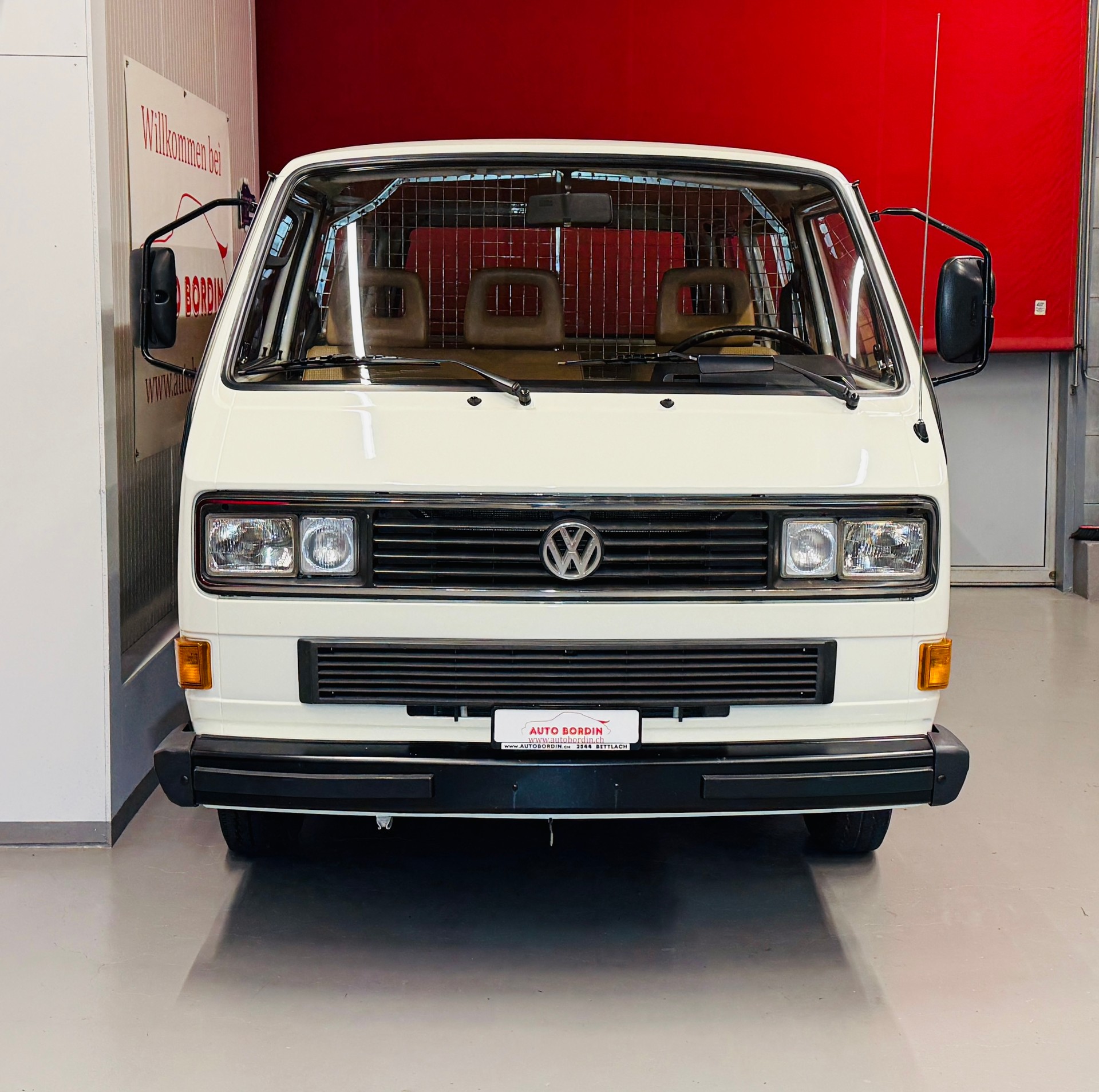 VW T3 Typ 2 Caravelle C VETERAN „Pastellweiss“ ex. PTT Swisscom-image-1