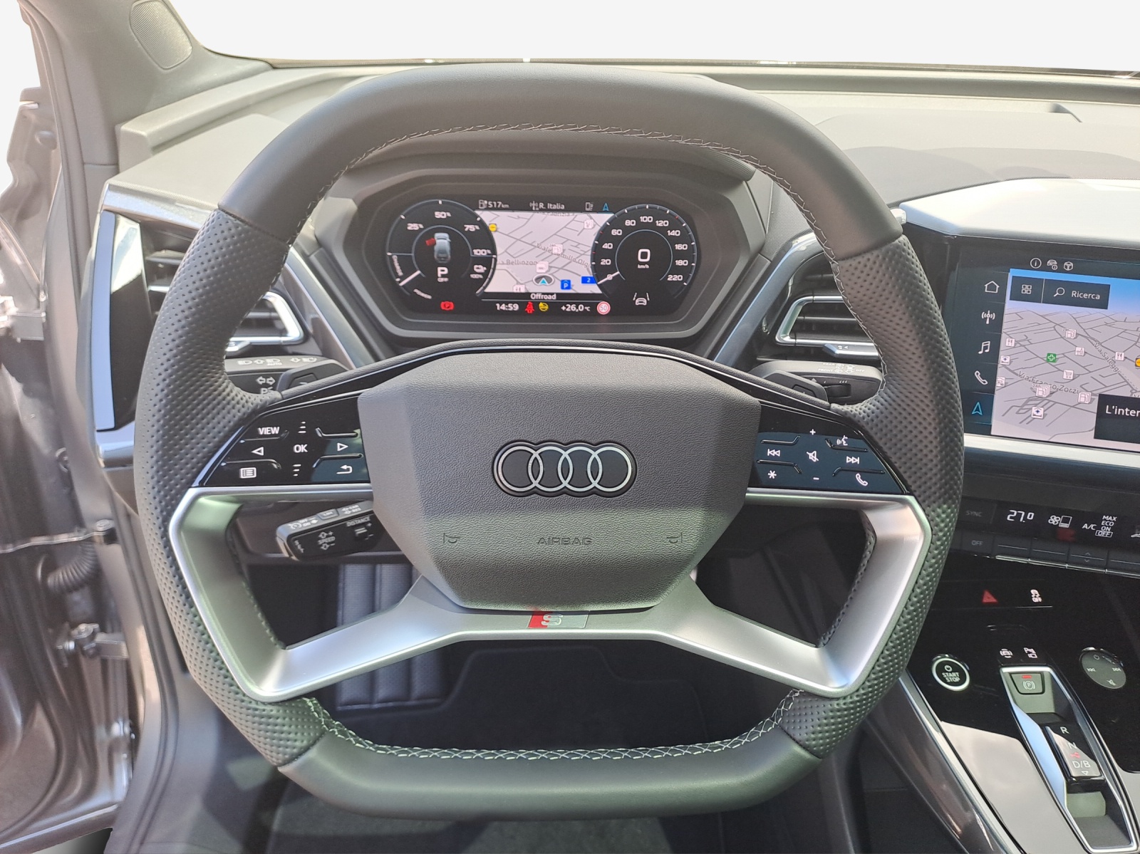 AUDI Q4 e-tron 55 quattro-image-10