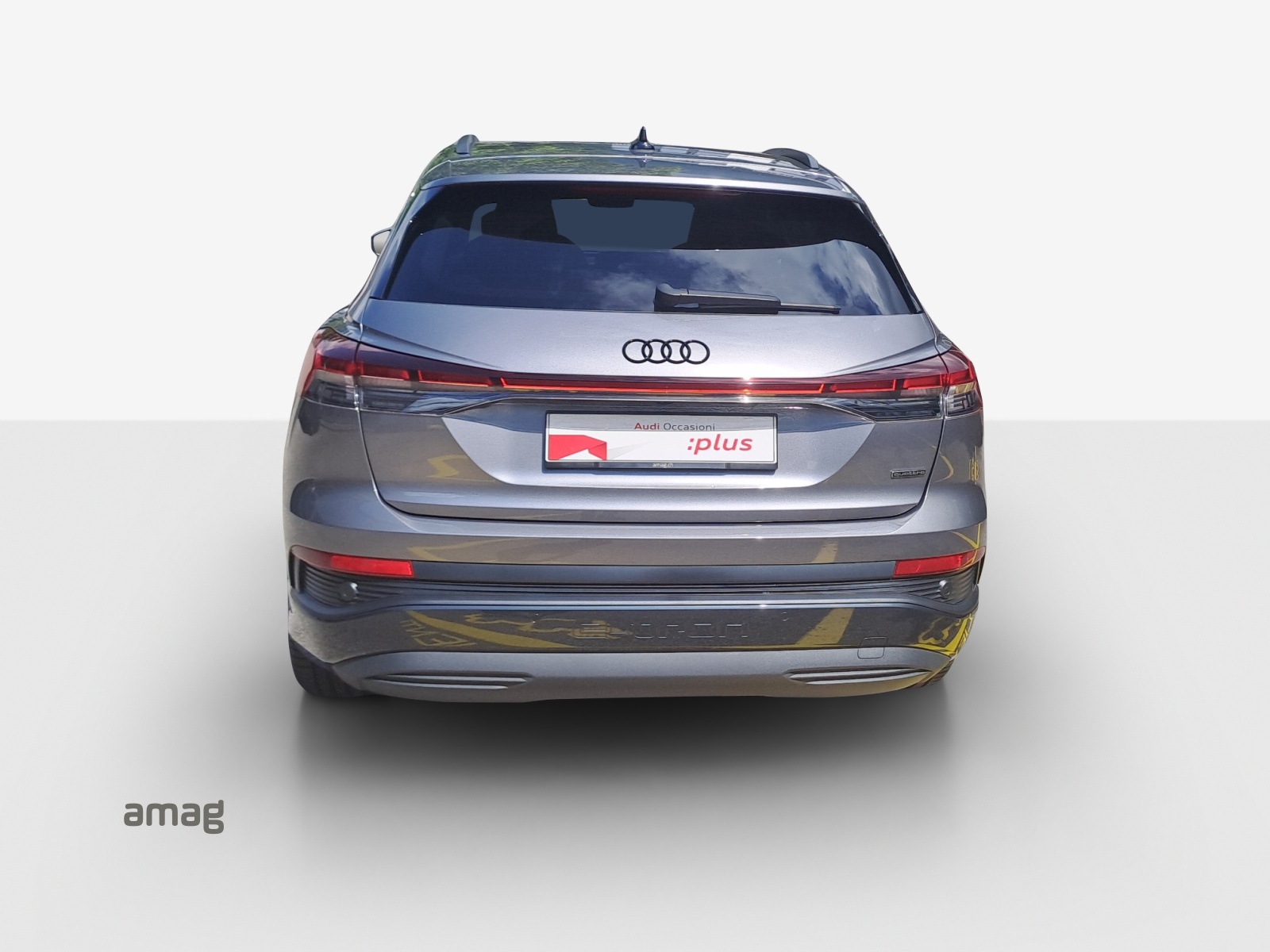 AUDI Q4 e-tron 55 quattro-image-4