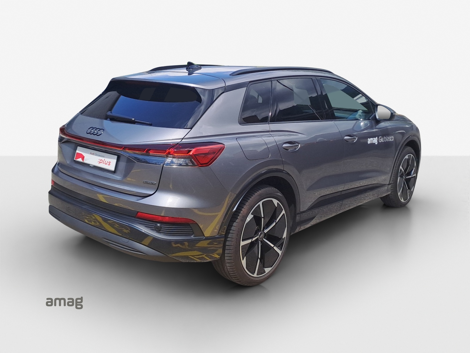 AUDI Q4 e-tron 55 quattro-image-5