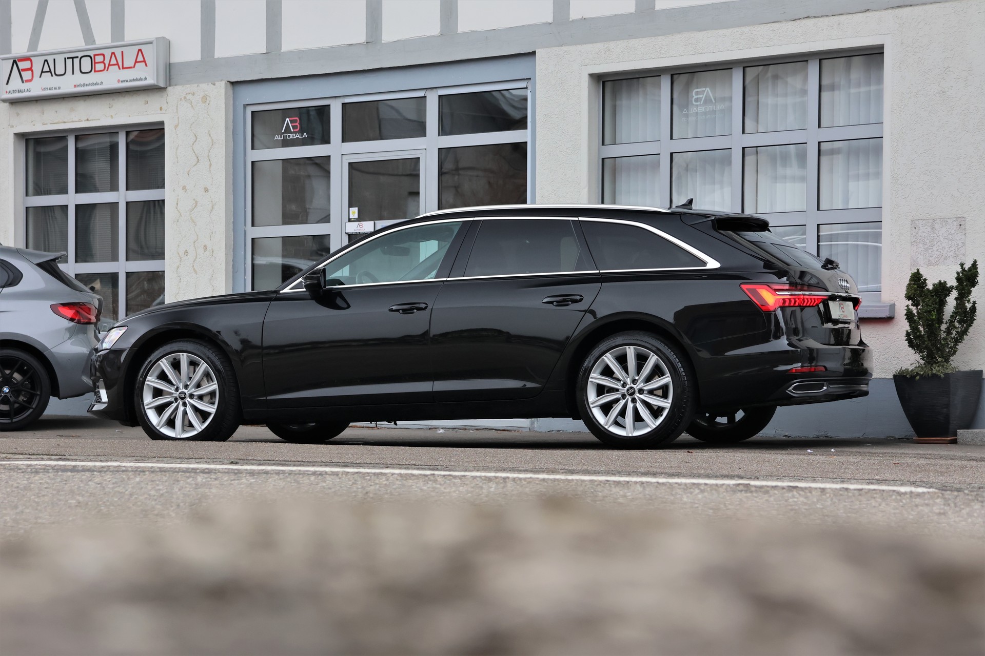 AUDI A6 Avant 55 TFSI Sport quattro S-tronic (CH)-image-3