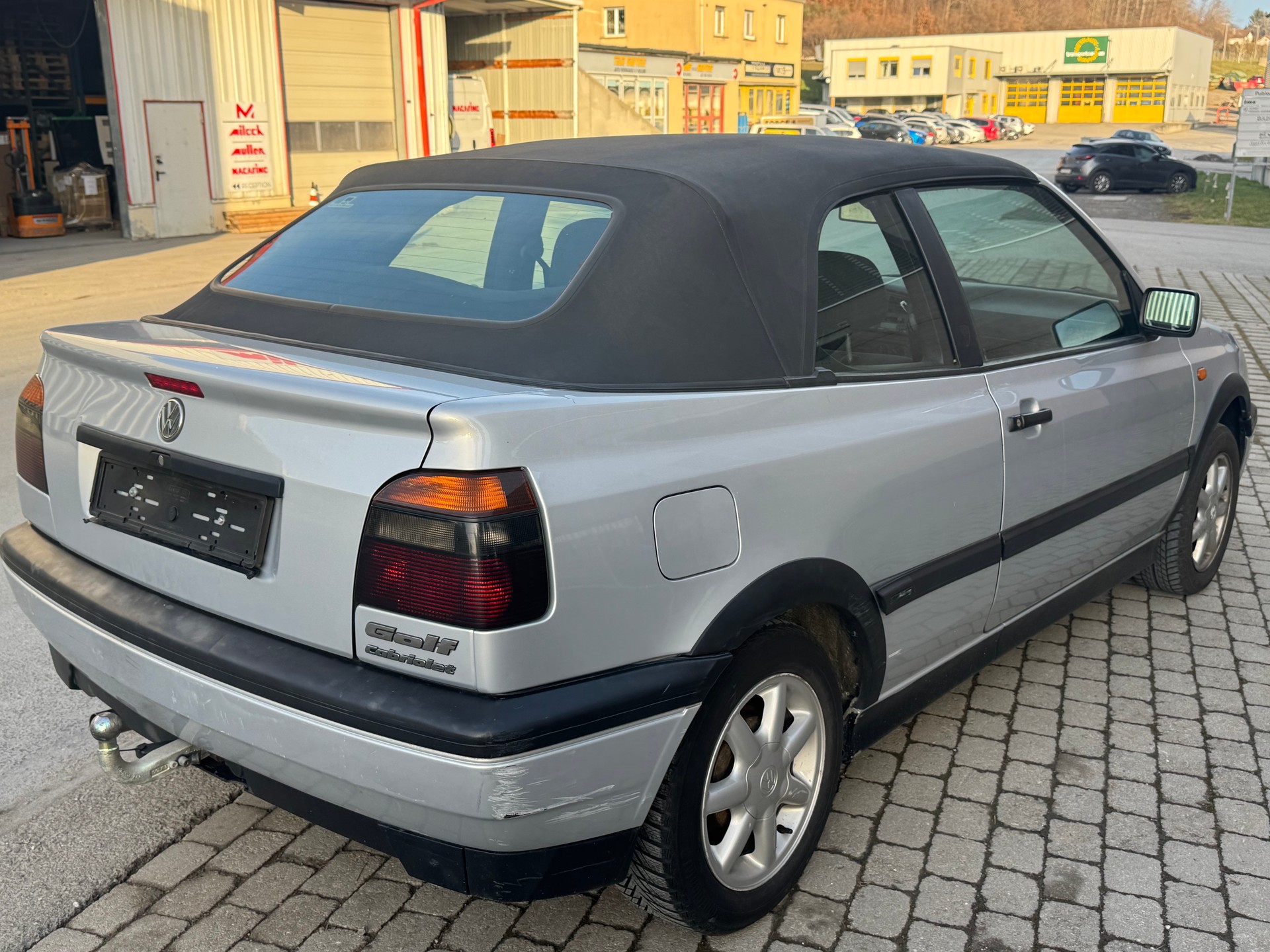 VW Golf Cabriolet 2000 Rolling Stones-image-5