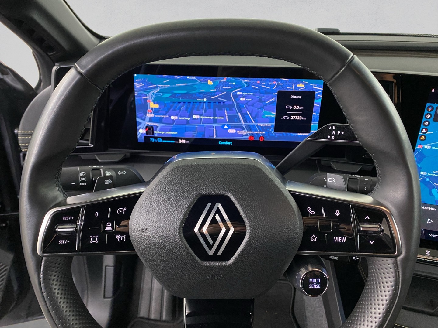 RENAULT Mégane E-TECH EV60 Iconic-image-8