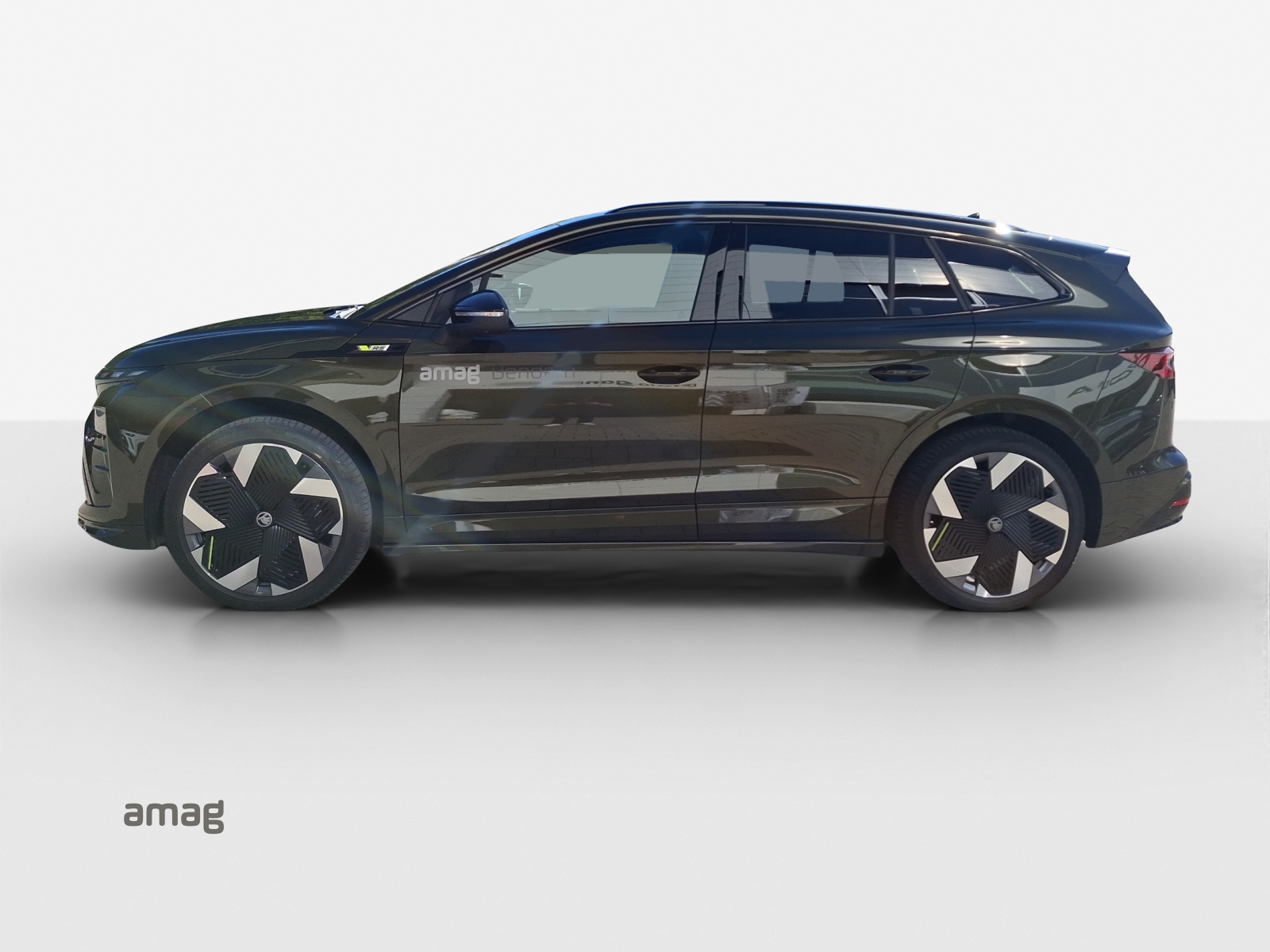 SKODA Enyaq 4x4 RS-image-1